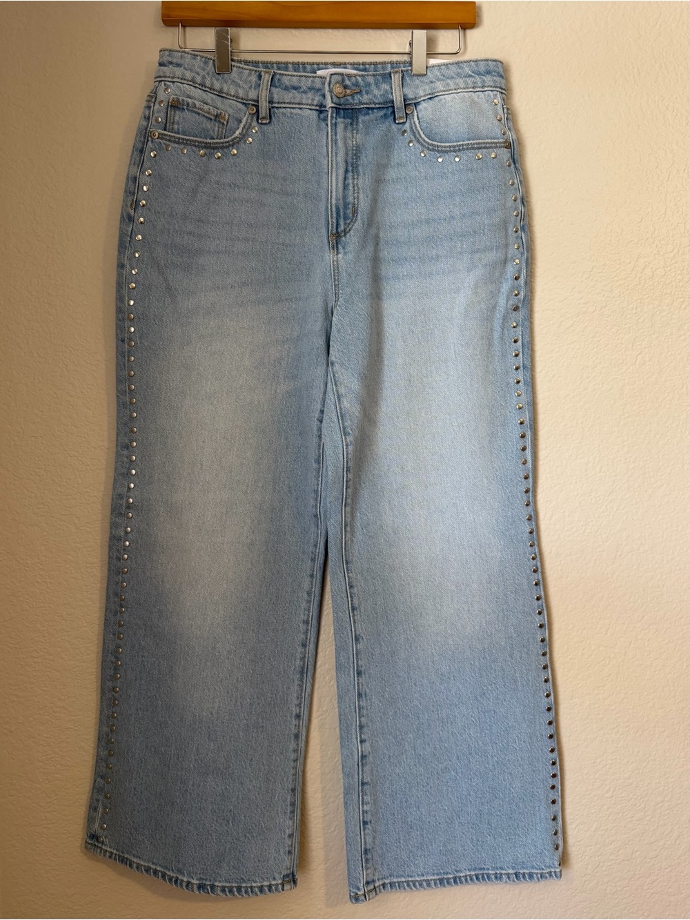 LOFT High Rise Curvy Studded Wide Leg Jeans Light Blue Wash Petite 29 NWT